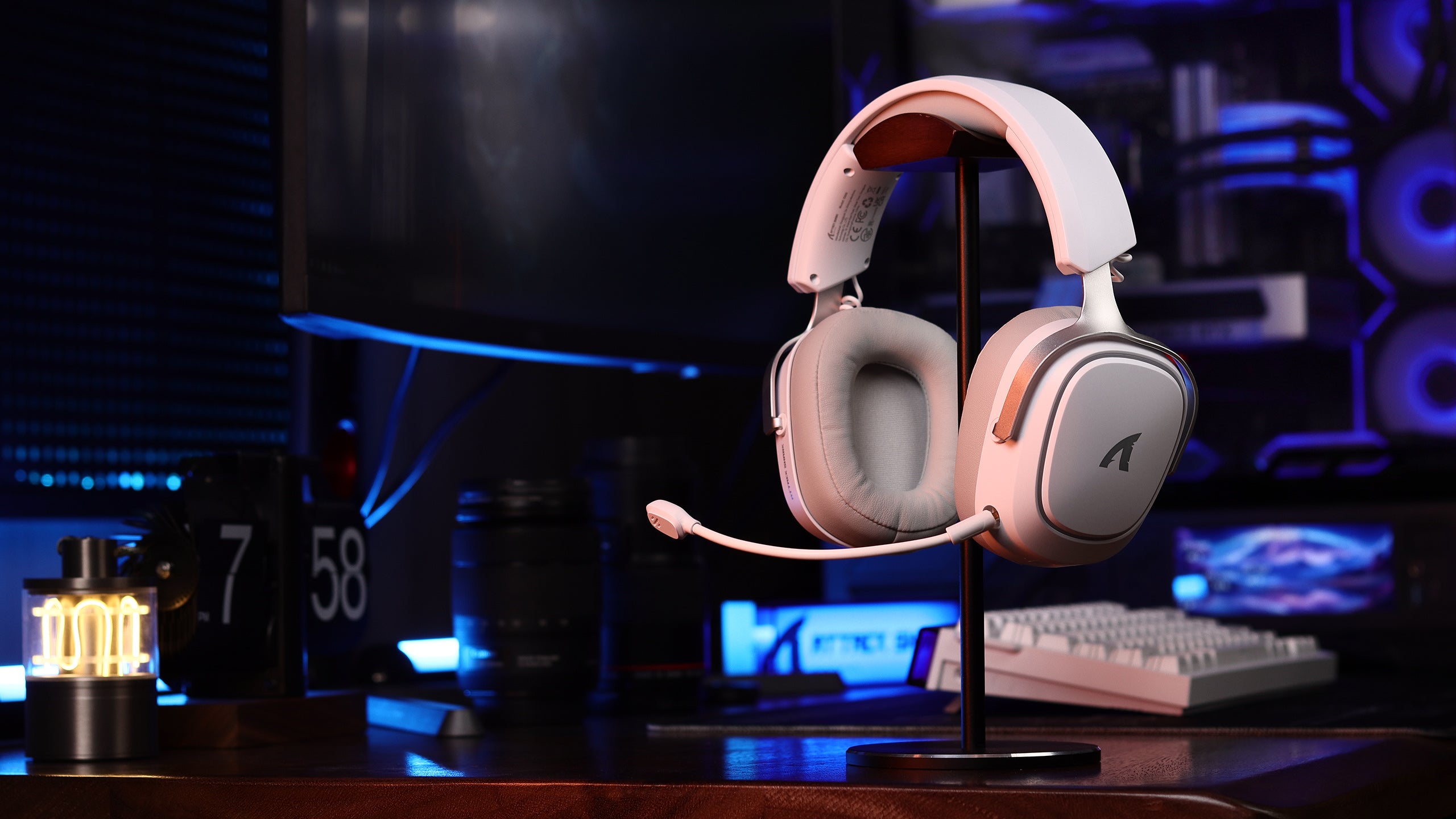 <split-lines >G800 Wireless Gaming Headset</split-lines>